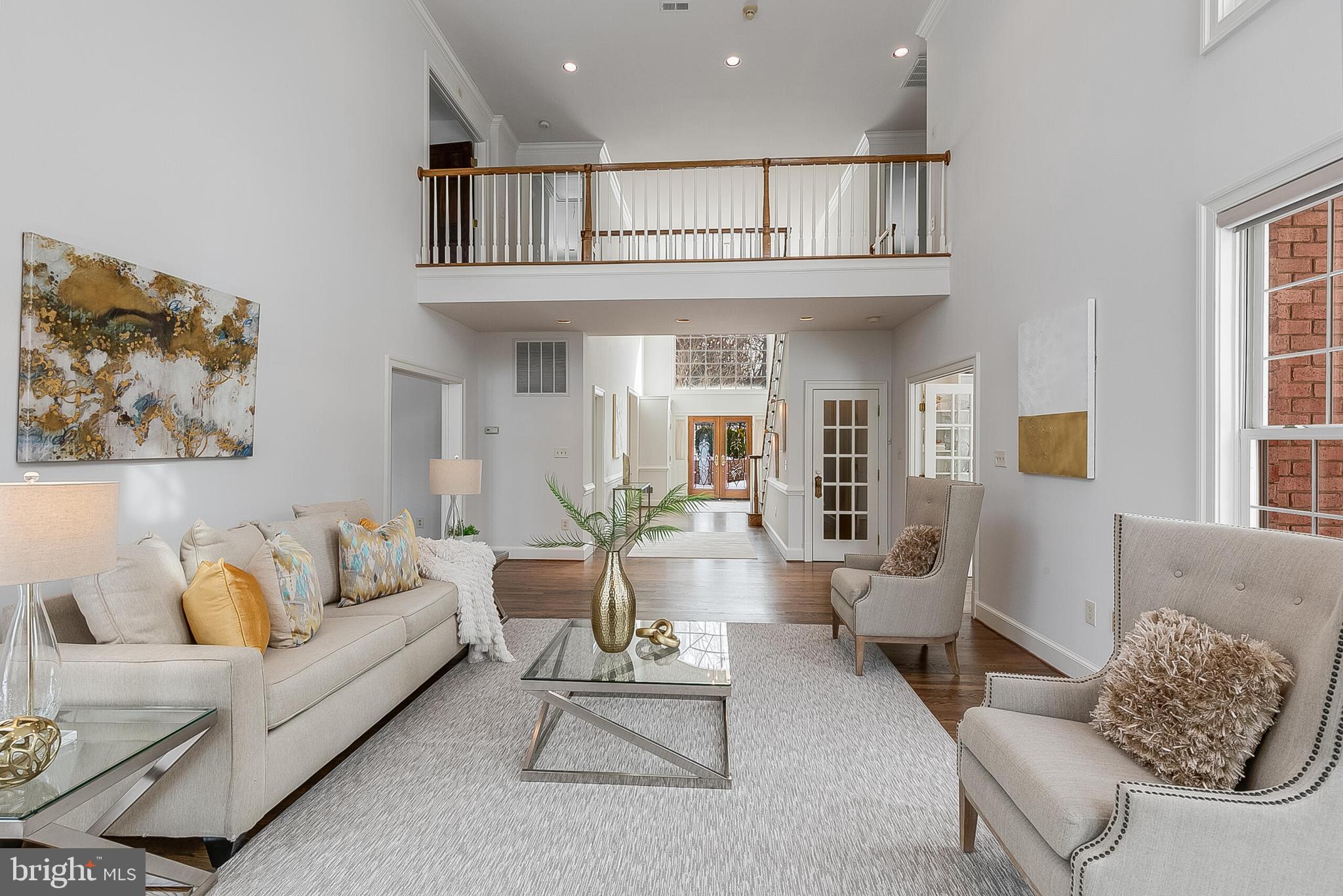 1008 Jarvis Ct