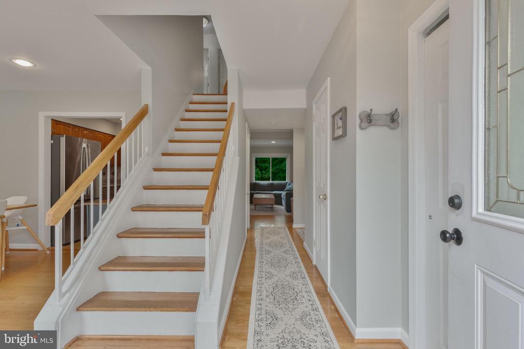 3048 Sugar Ln