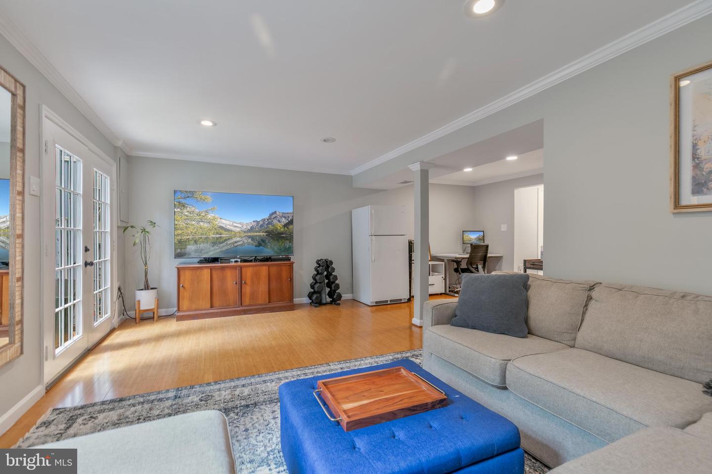 3048 Sugar Ln