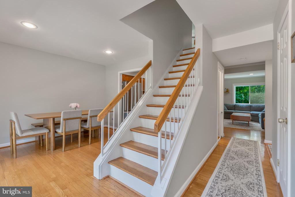3048 Sugar Ln