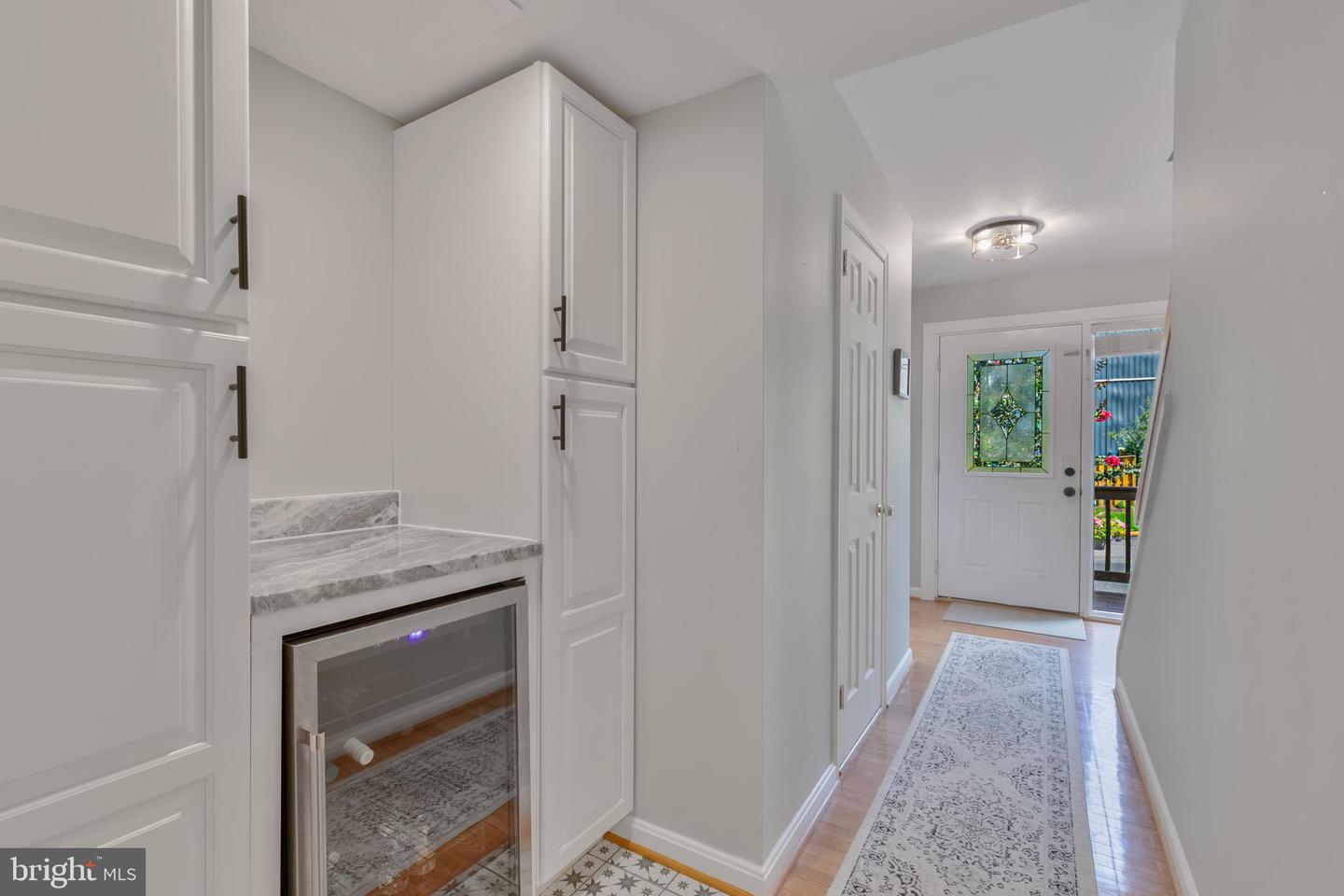 3048 Sugar Ln