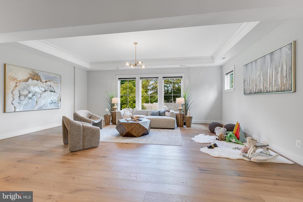 6001 BALSAM DRIVE
