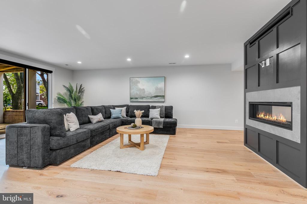 6001 BALSAM DRIVE