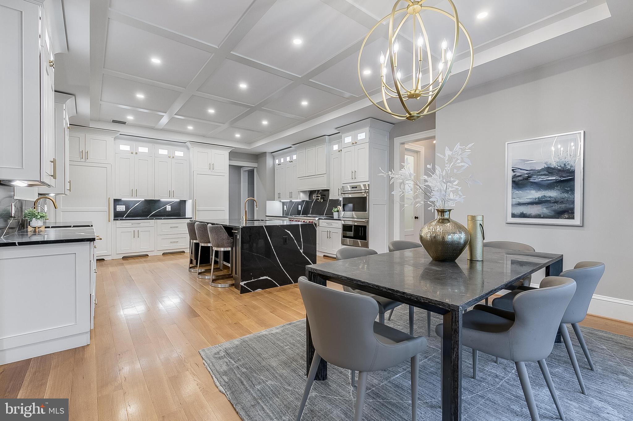 7002 RIVER OAKS DRIVE