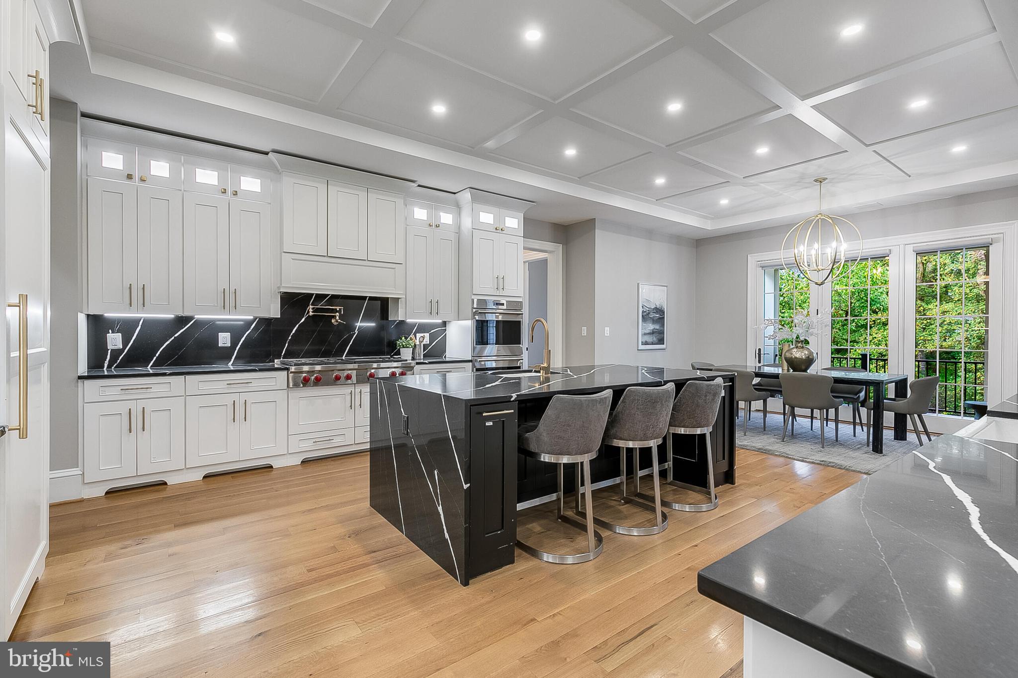 7002 RIVER OAKS DRIVE