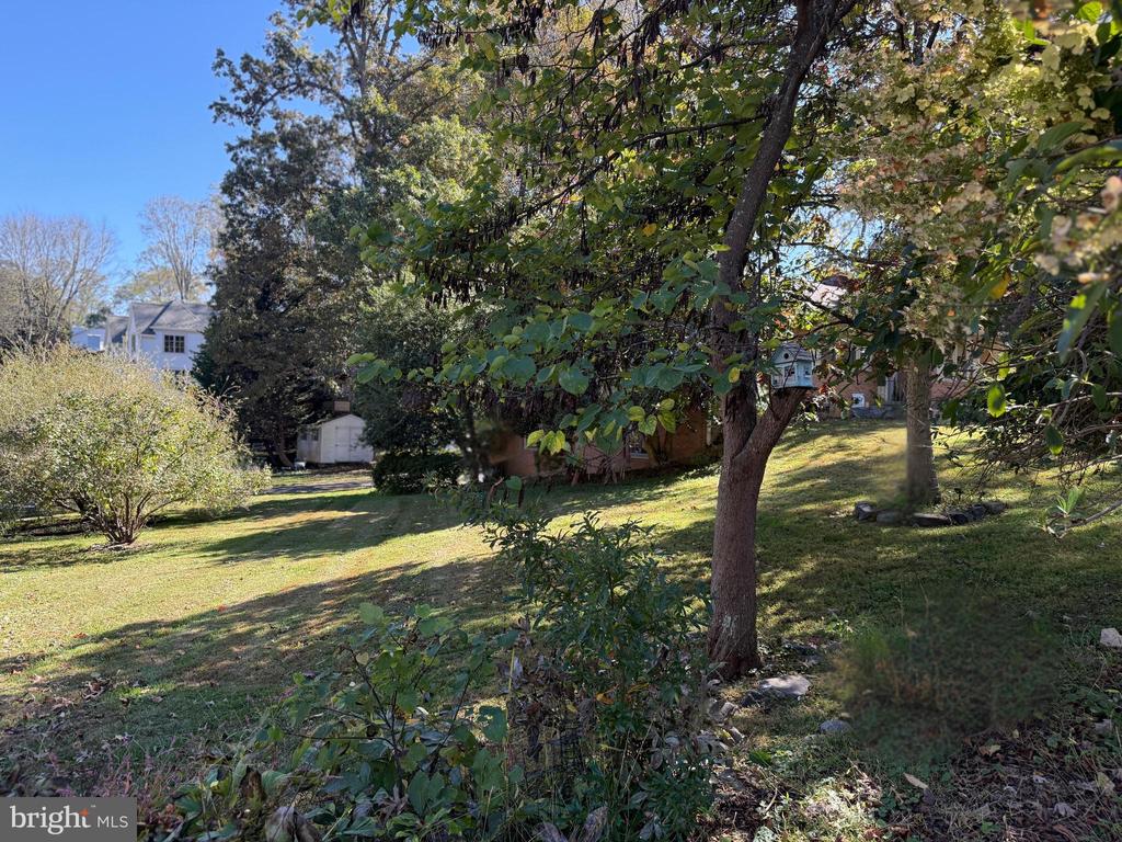 1501 WOODACRE DRIVE