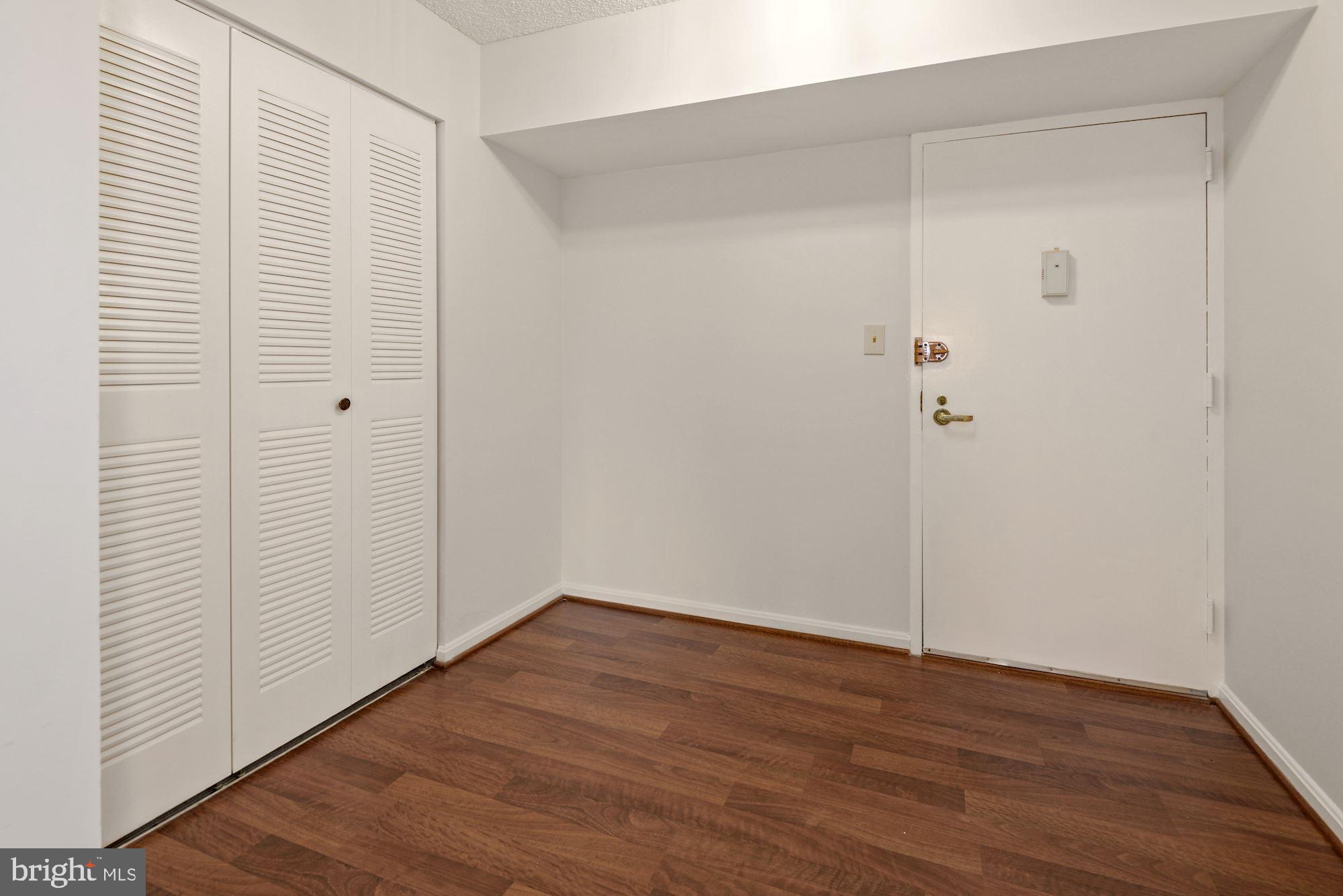 3800 POWELL LANE 813