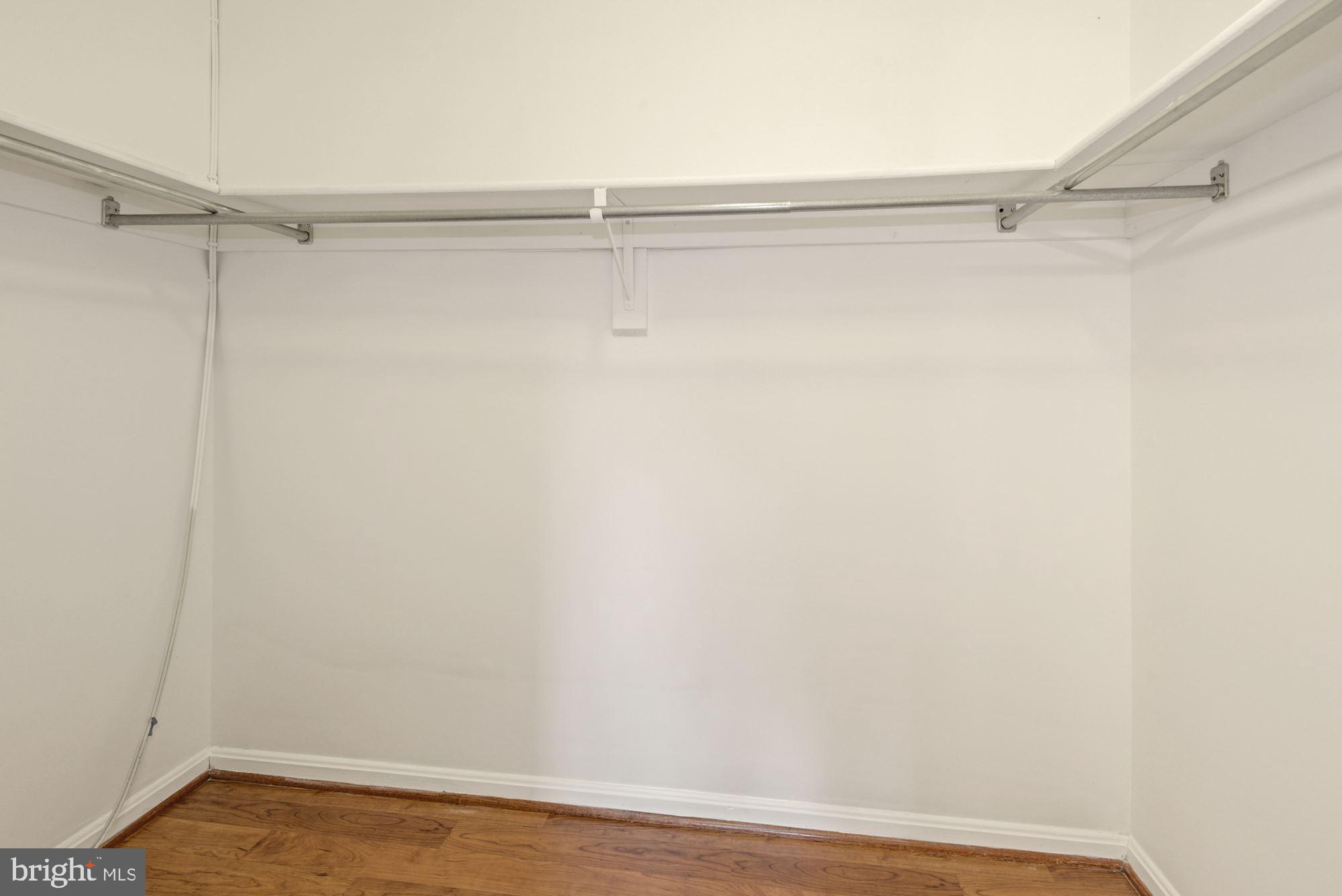 3800 POWELL LANE 813