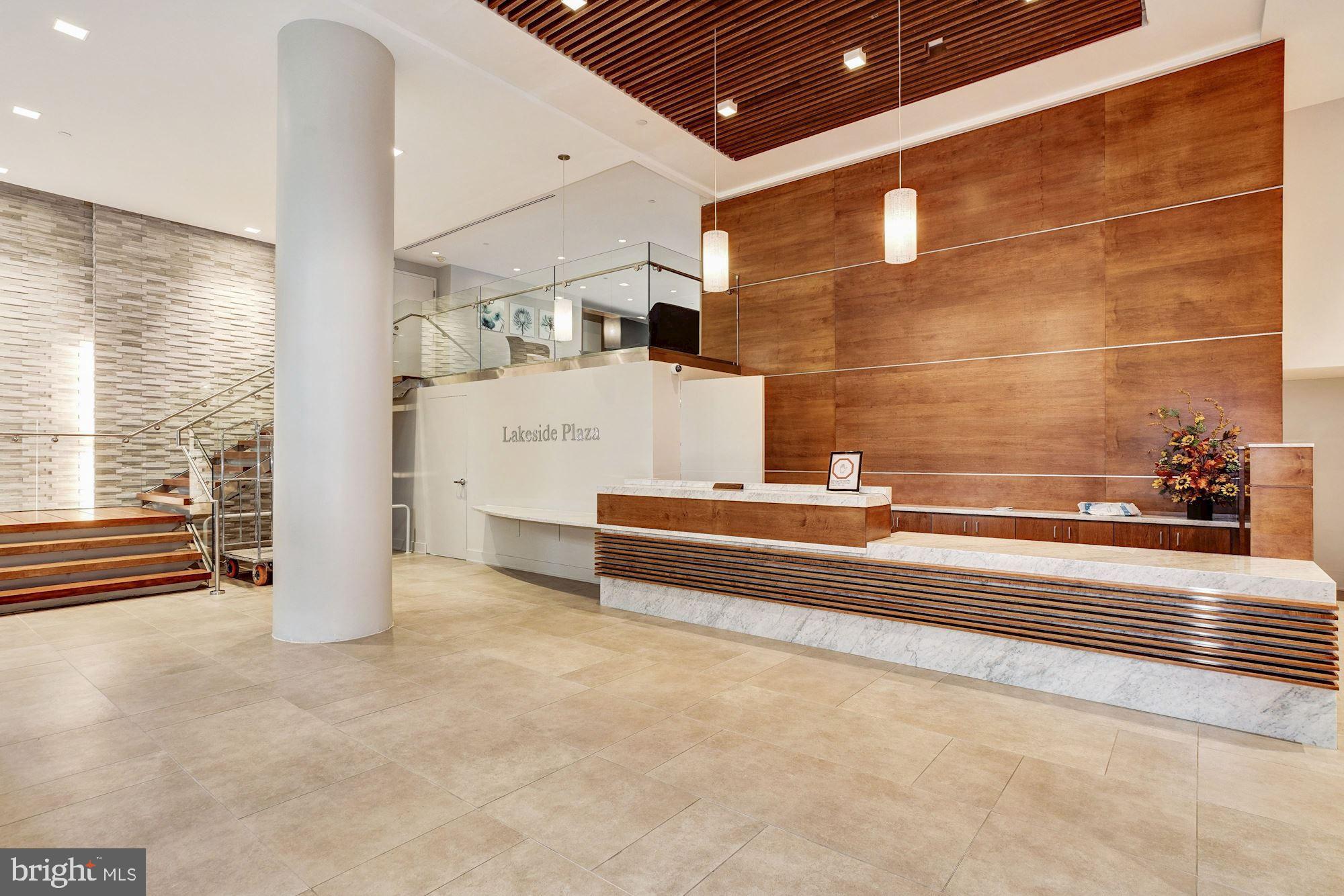 3800 POWELL LANE 813