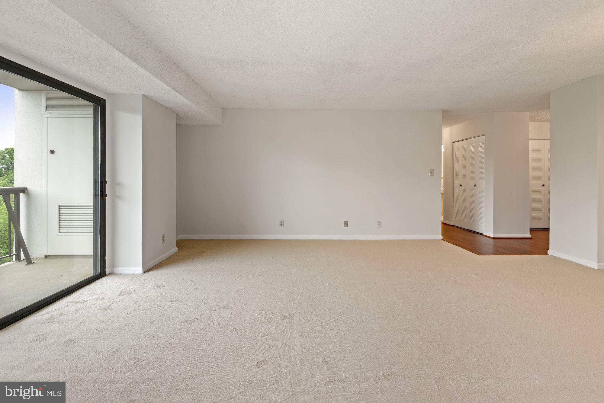 3800 POWELL LANE 813