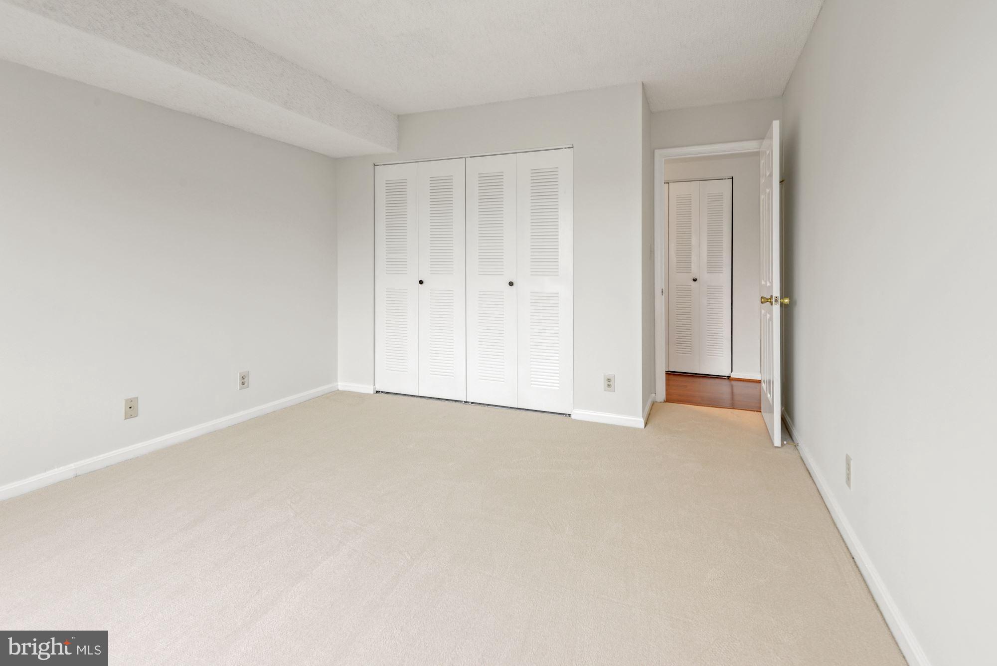 3800 POWELL LANE 813