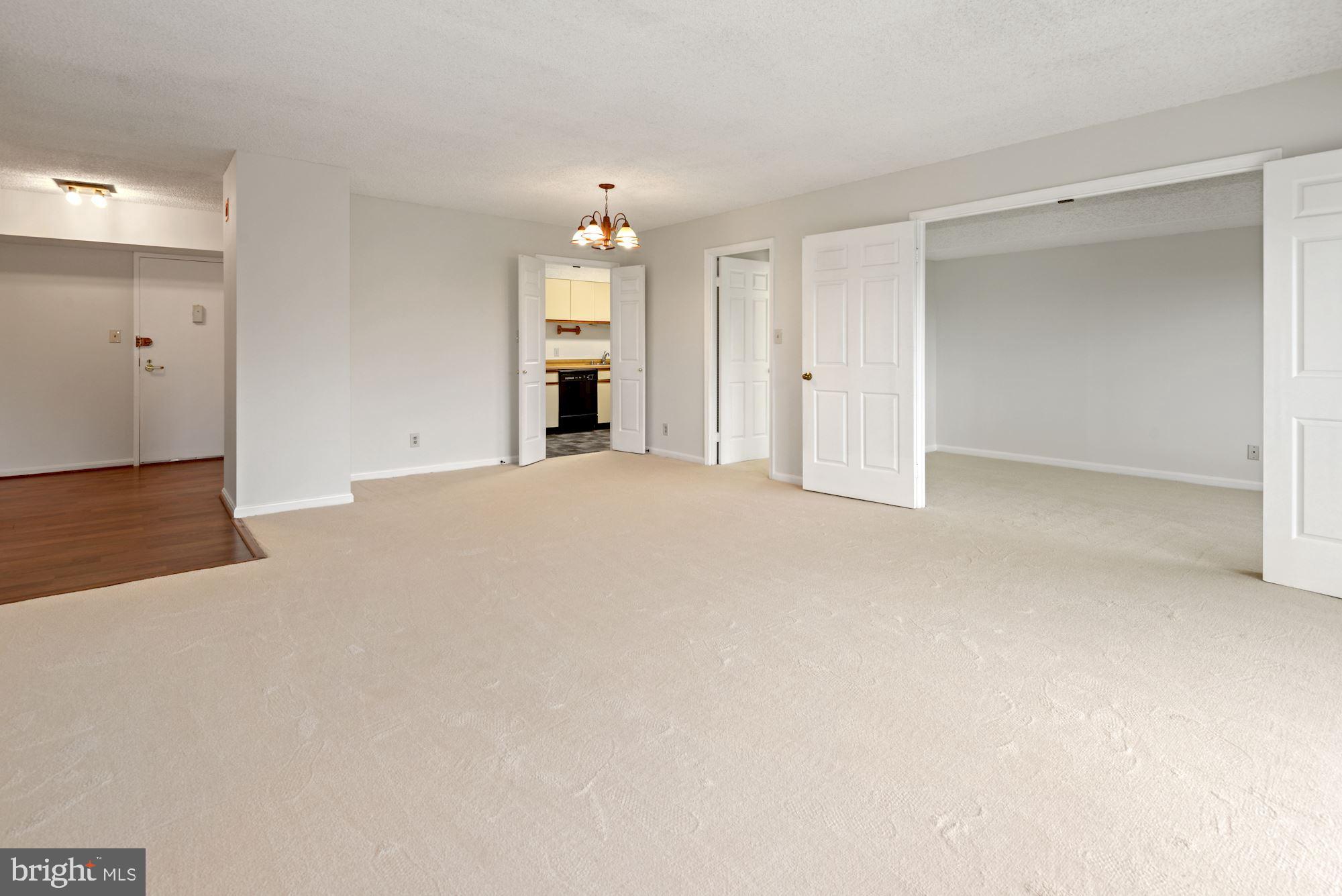 3800 POWELL LANE 813