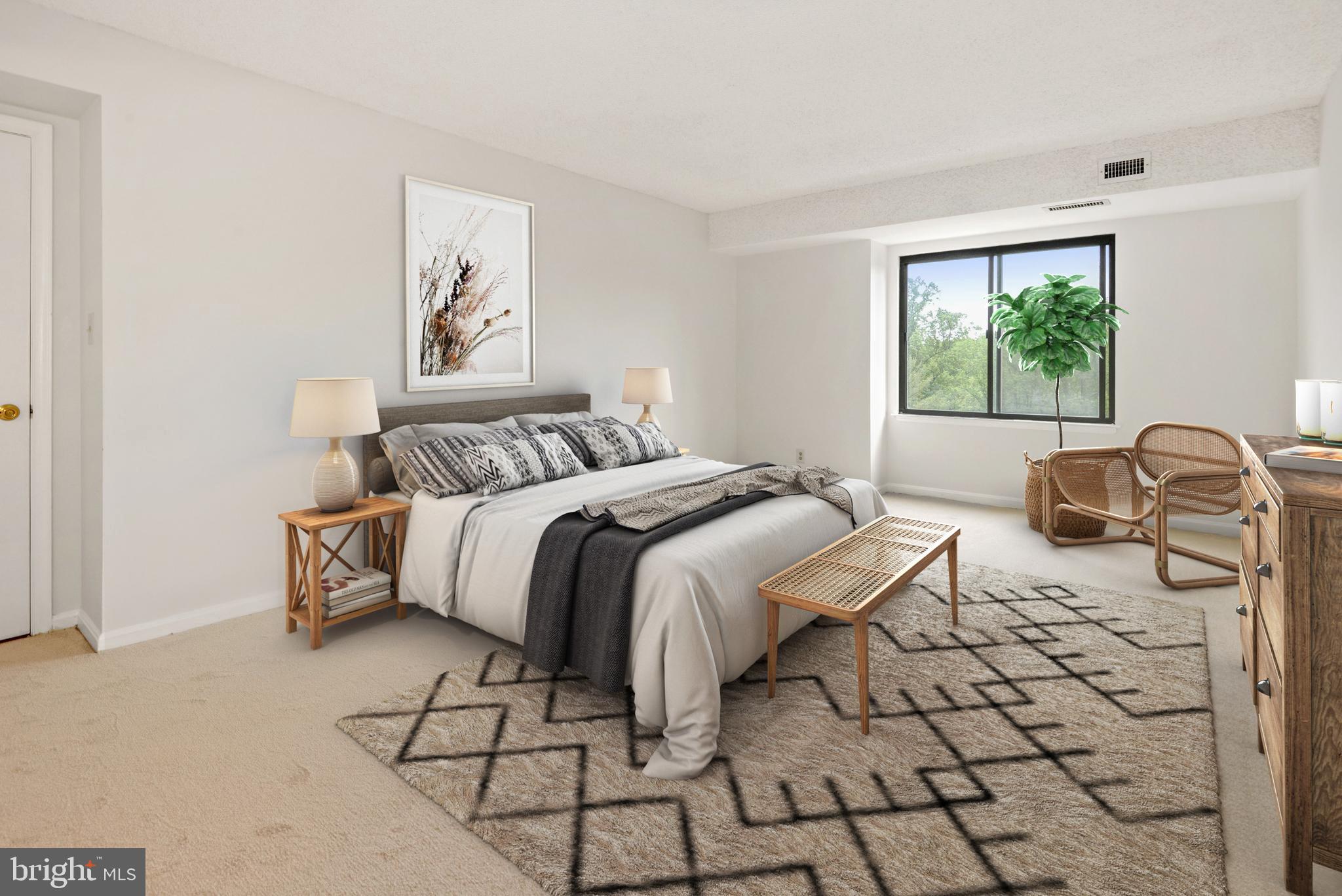 3800 POWELL LANE 813