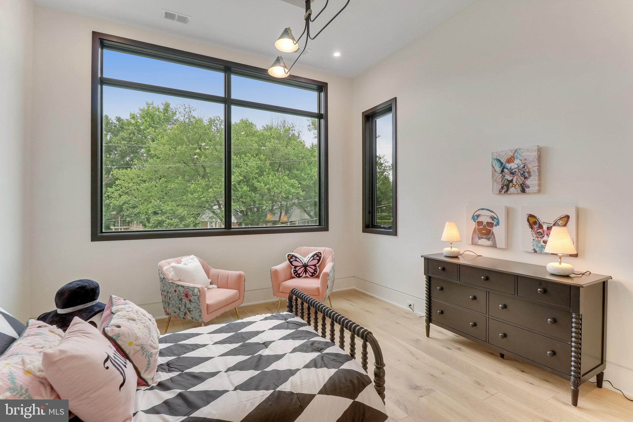 7816 GEORGETOWN PIKE