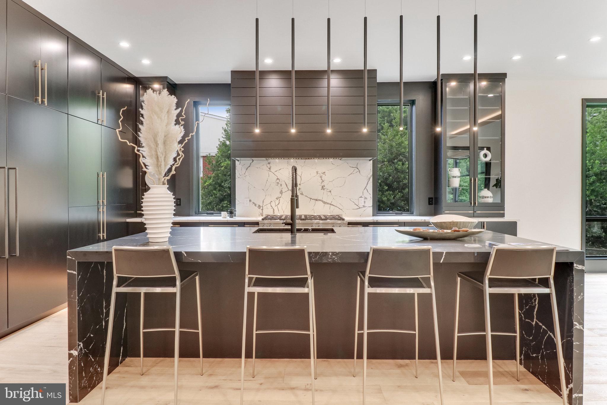 7816 GEORGETOWN PIKE