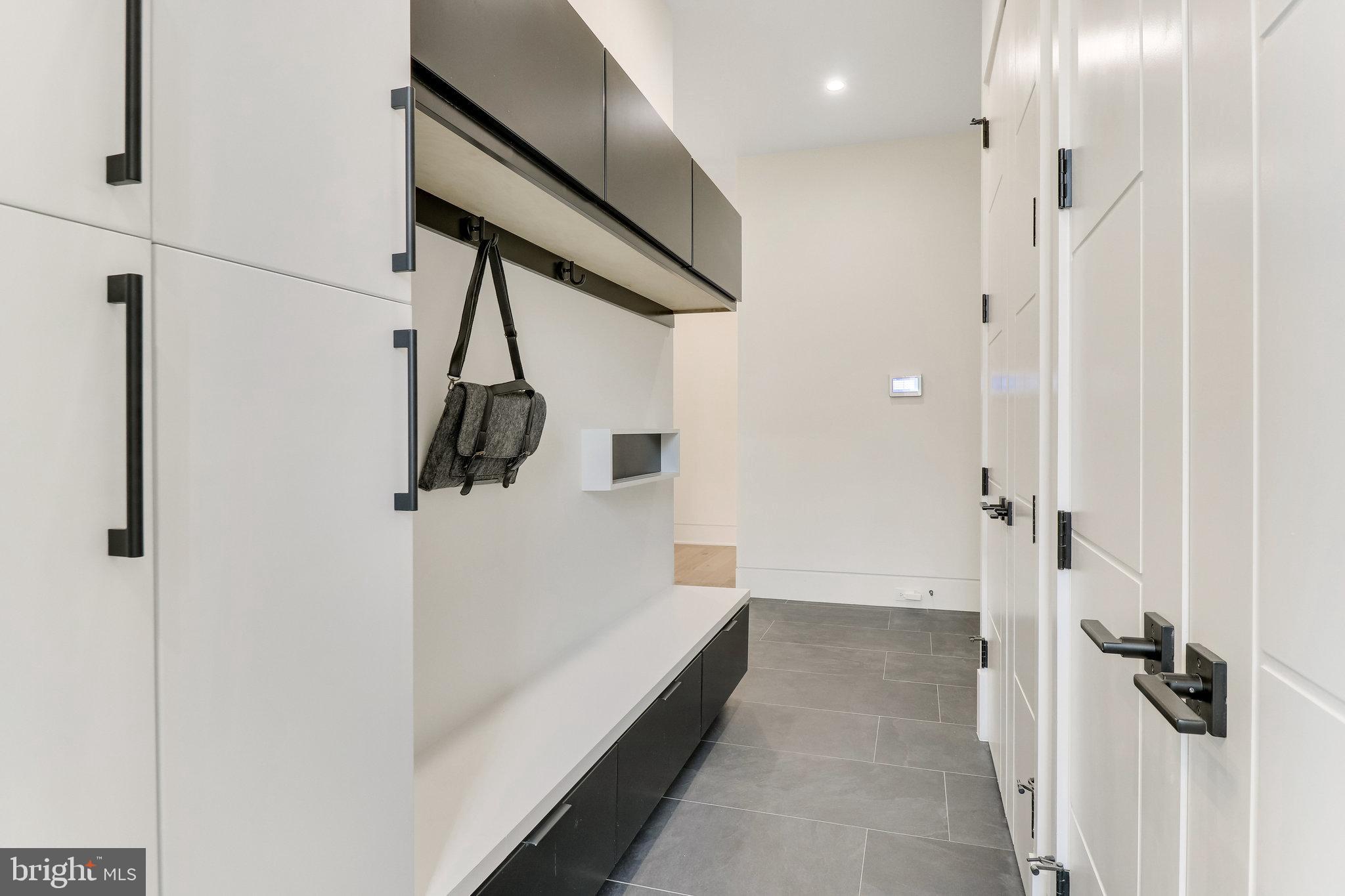 7816 GEORGETOWN PIKE