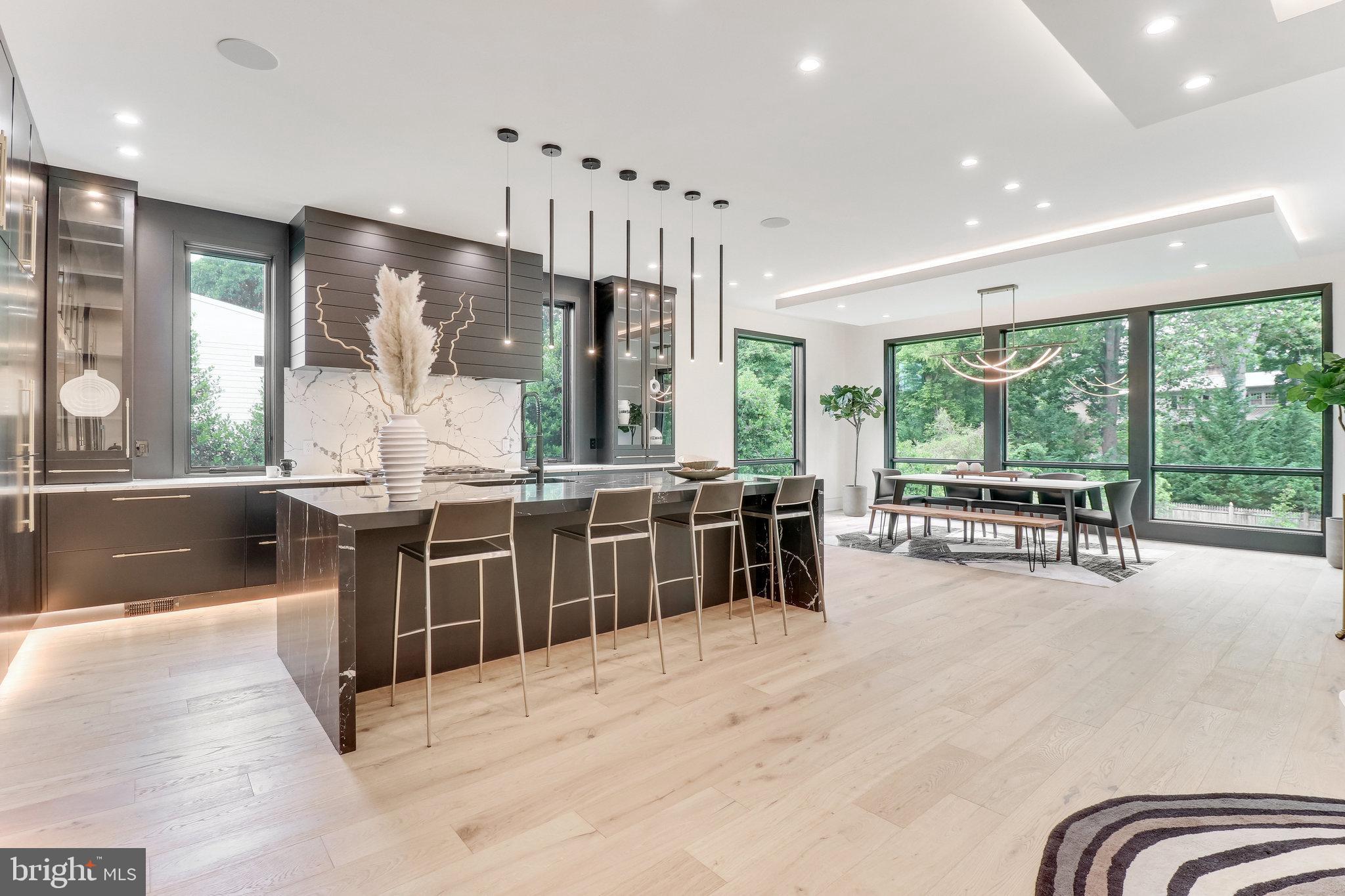 7816 GEORGETOWN PIKE