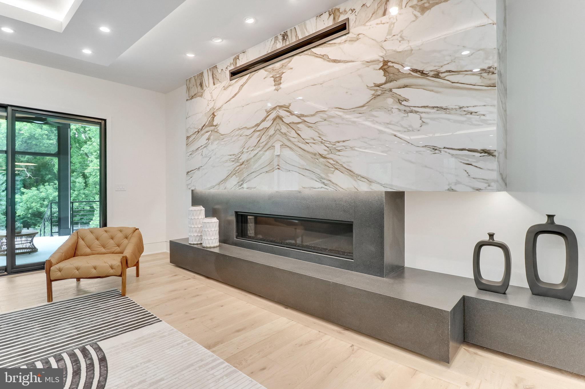 7816 GEORGETOWN PIKE