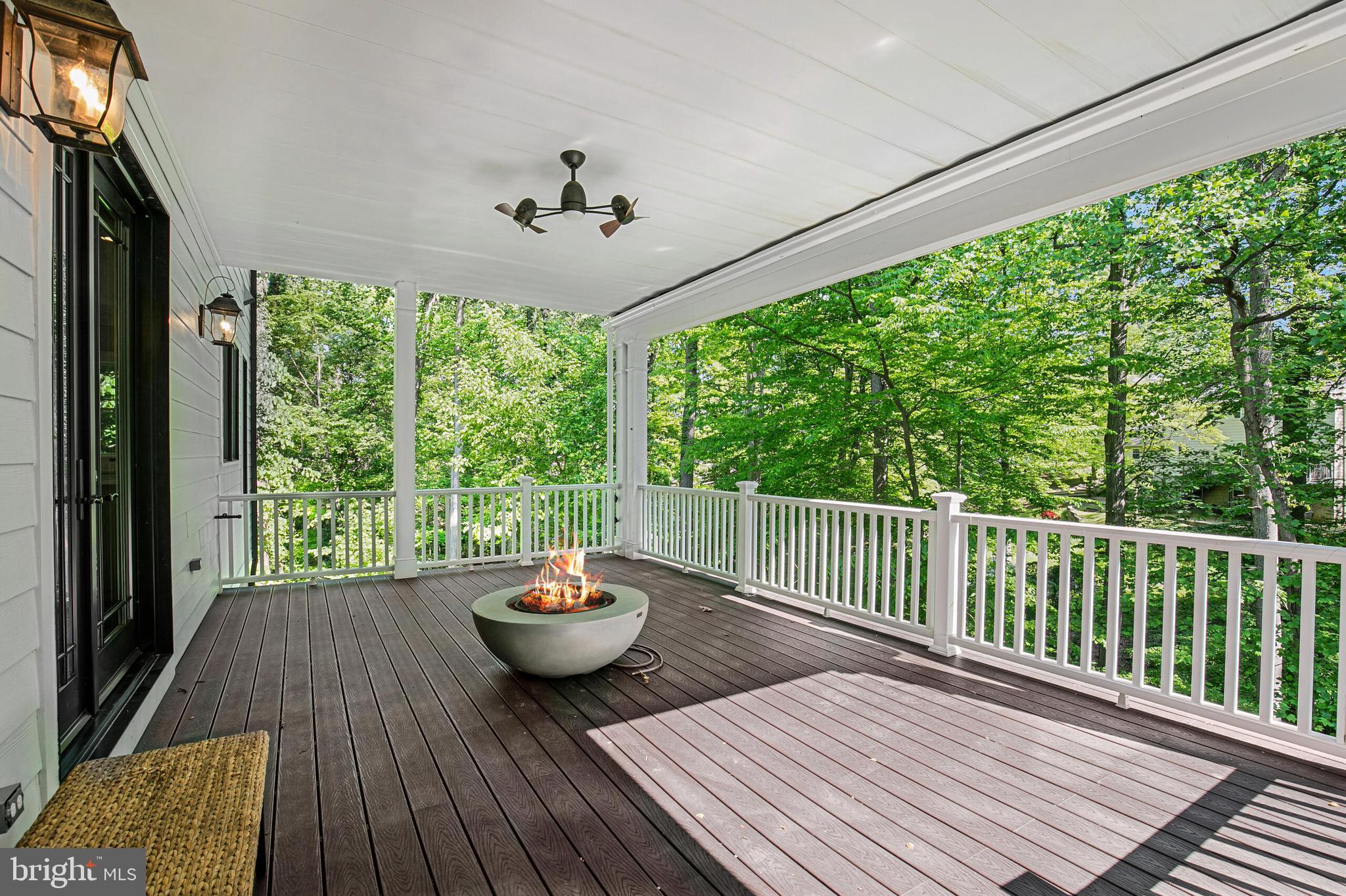 7004 RIVER OAKS DRIVE