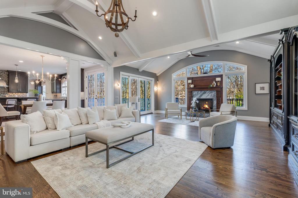 6020 COPELY LANE