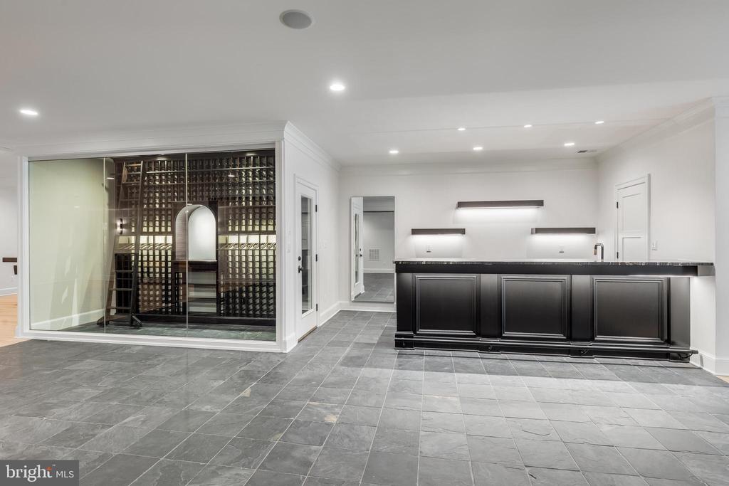 6704 LUPINE LANE