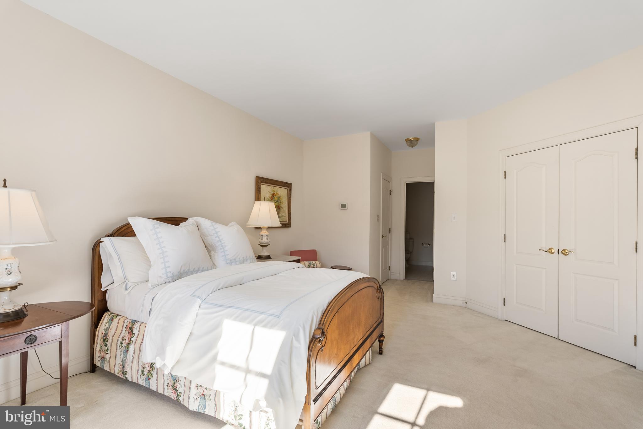 7440 OLD MAPLE SQUARE