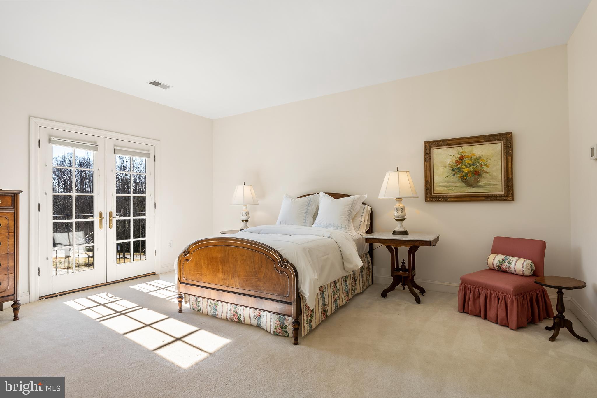 7440 OLD MAPLE SQUARE