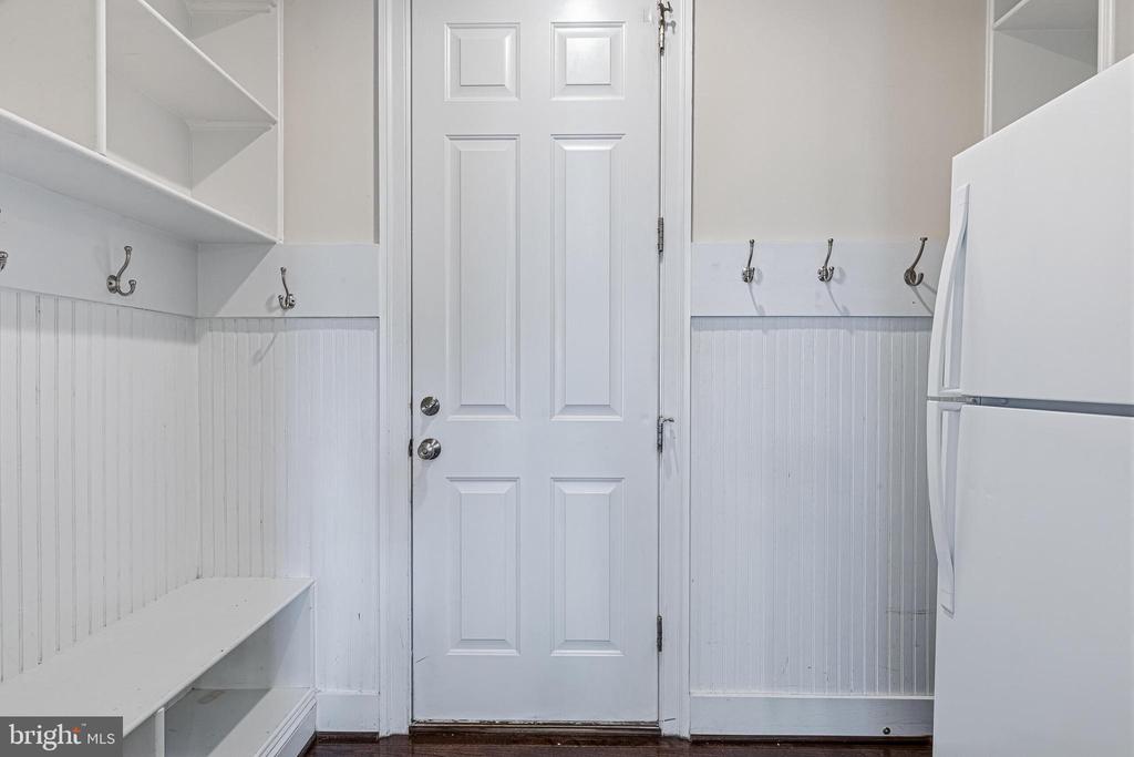 1751 TYSONS CREST LANE