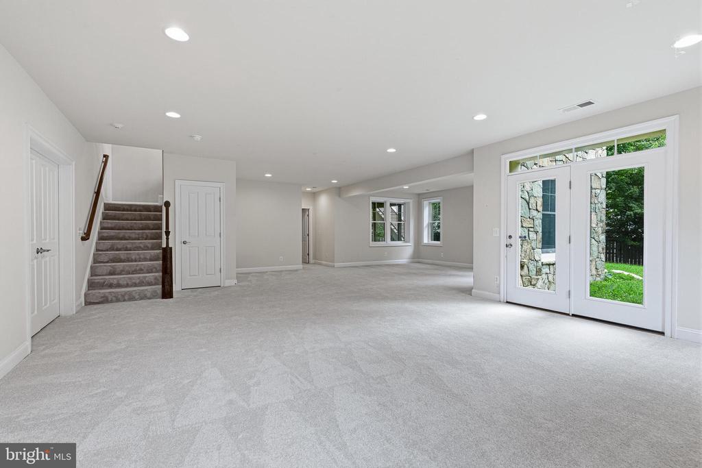 1751 TYSONS CREST LANE