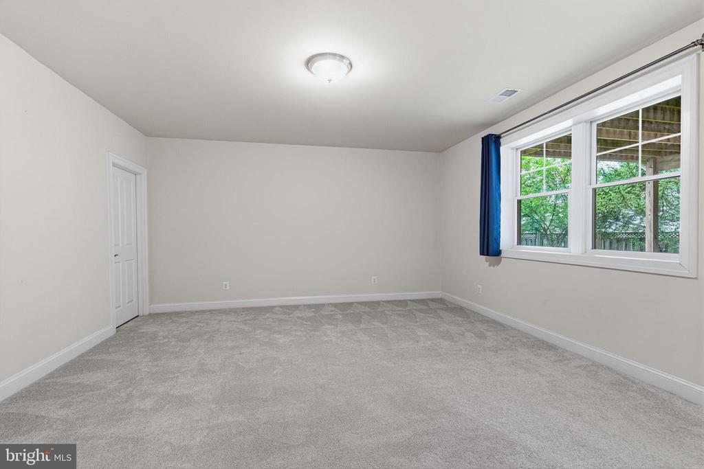 1751 TYSONS CREST LANE