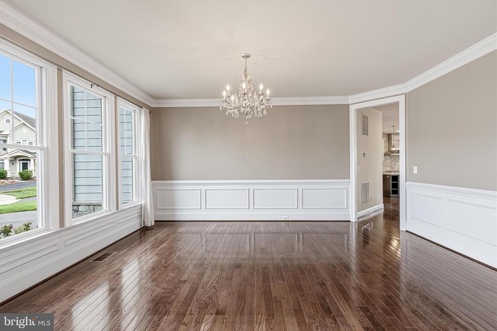 1751 TYSONS CREST LANE