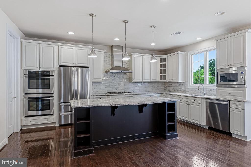 1751 TYSONS CREST LANE