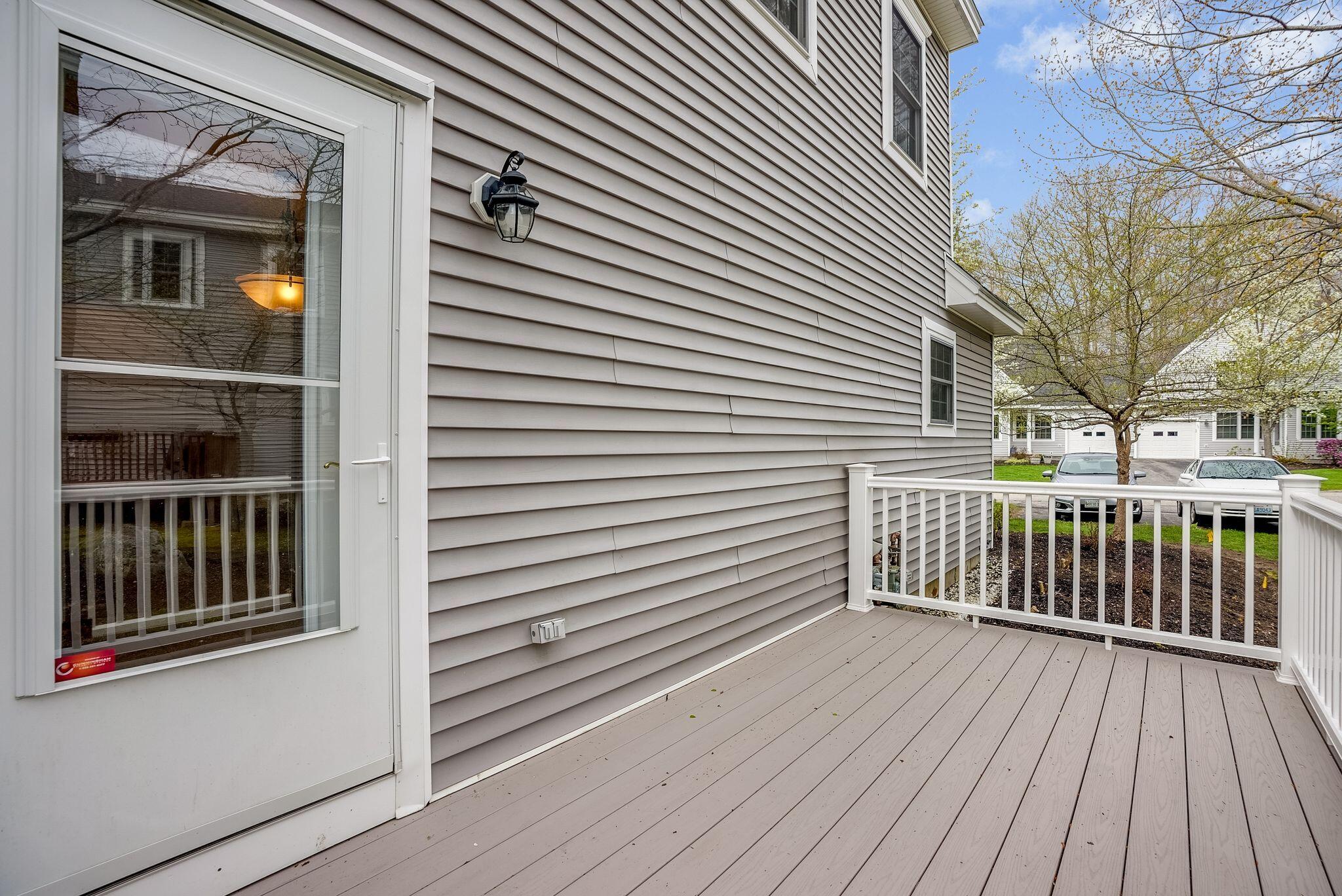 65 Delaware Court, E1