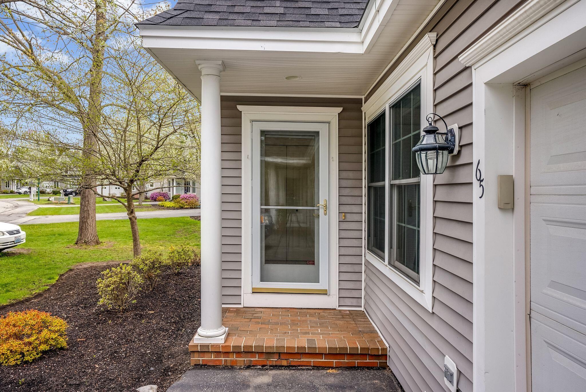 65 Delaware Court, E1