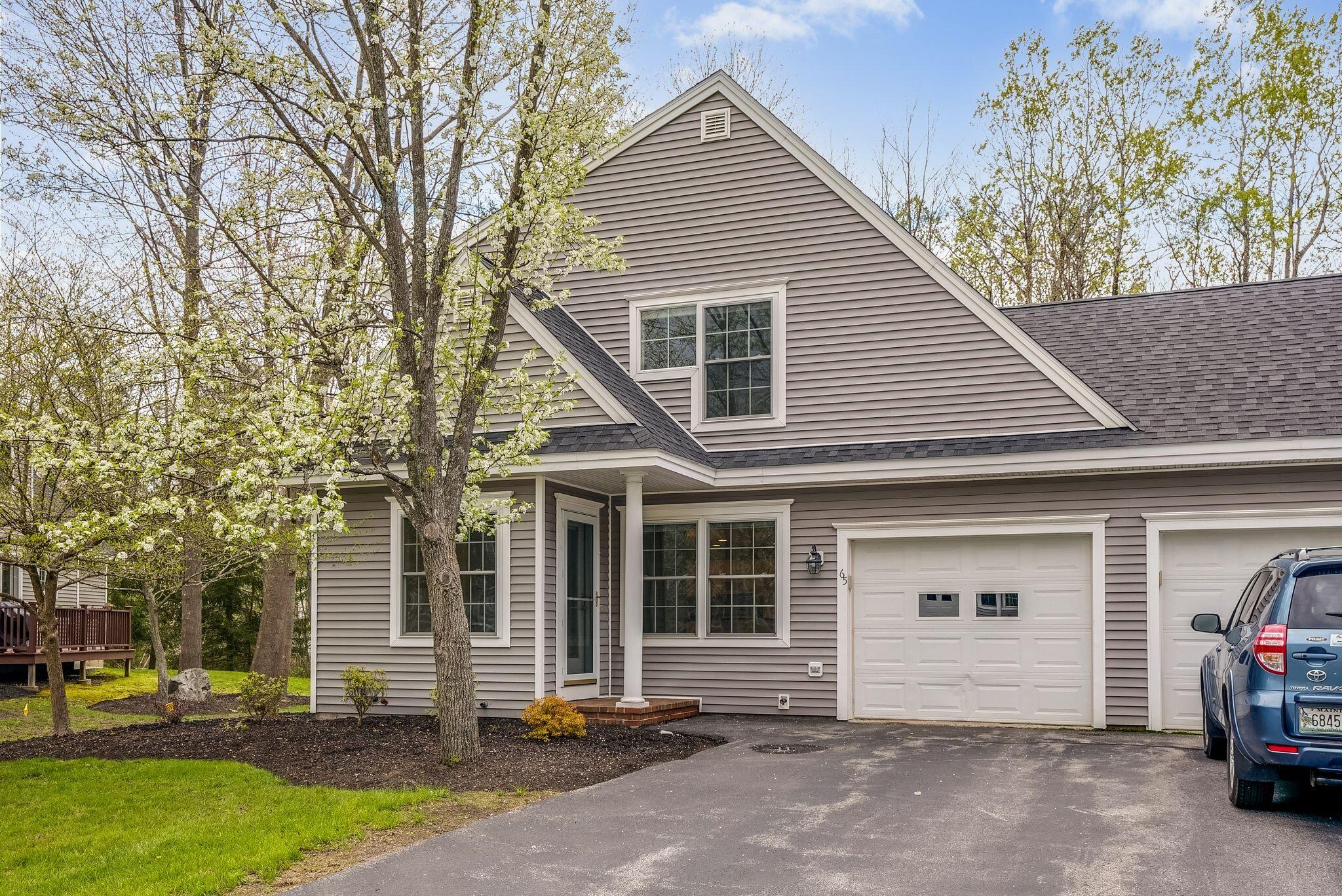 65 Delaware Court, E1
