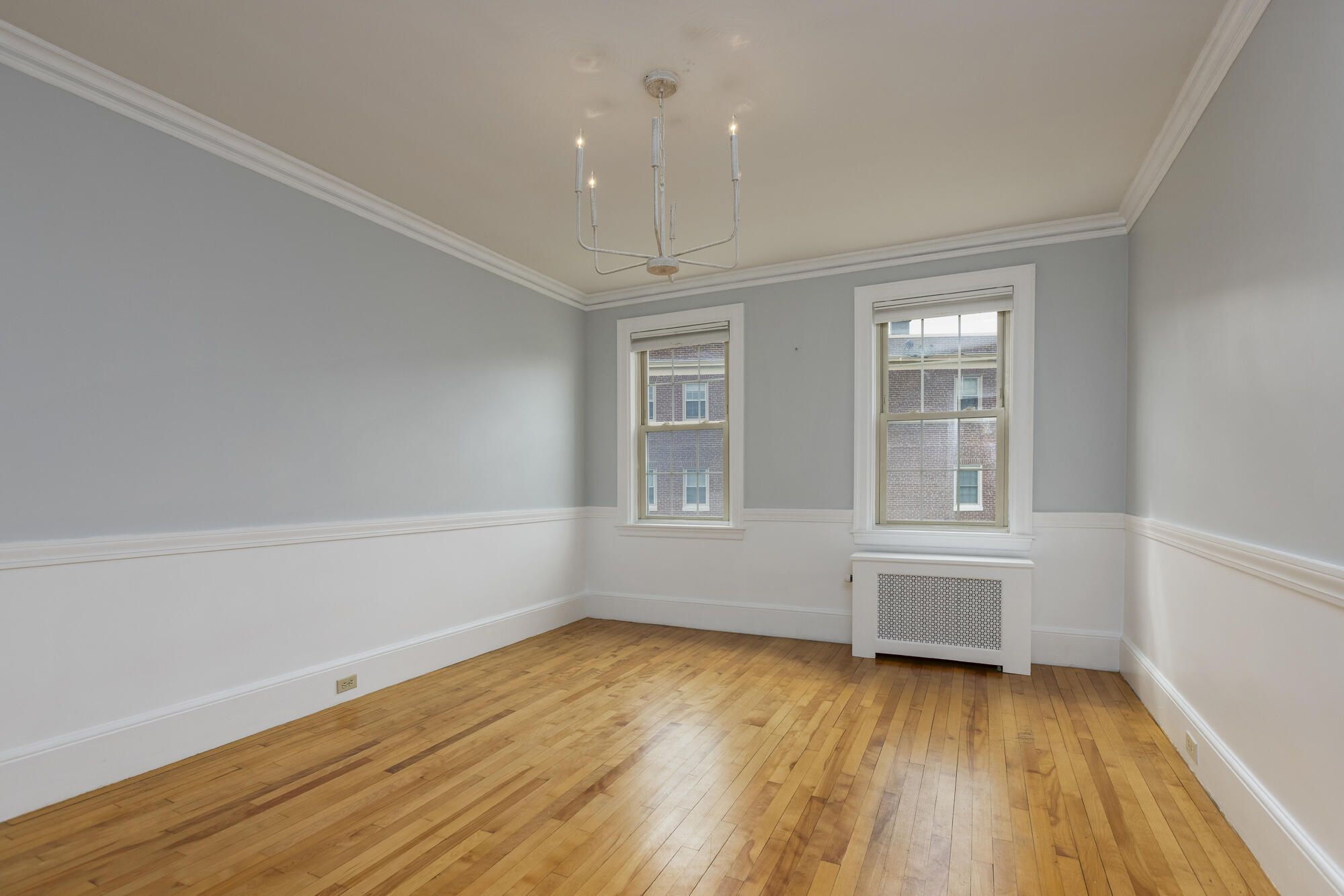 290 Baxter Boulevard, B3