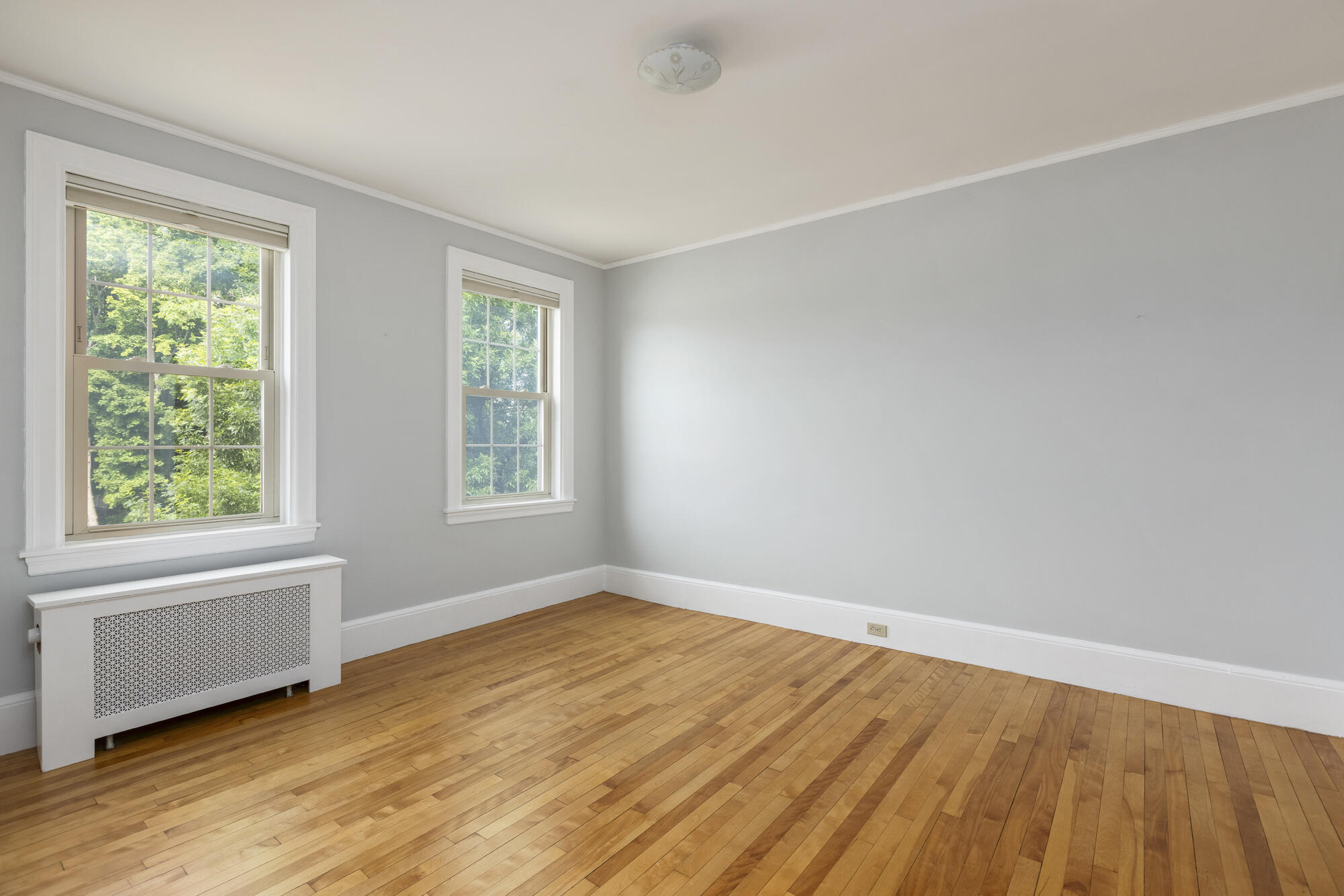 290 Baxter Boulevard, B3