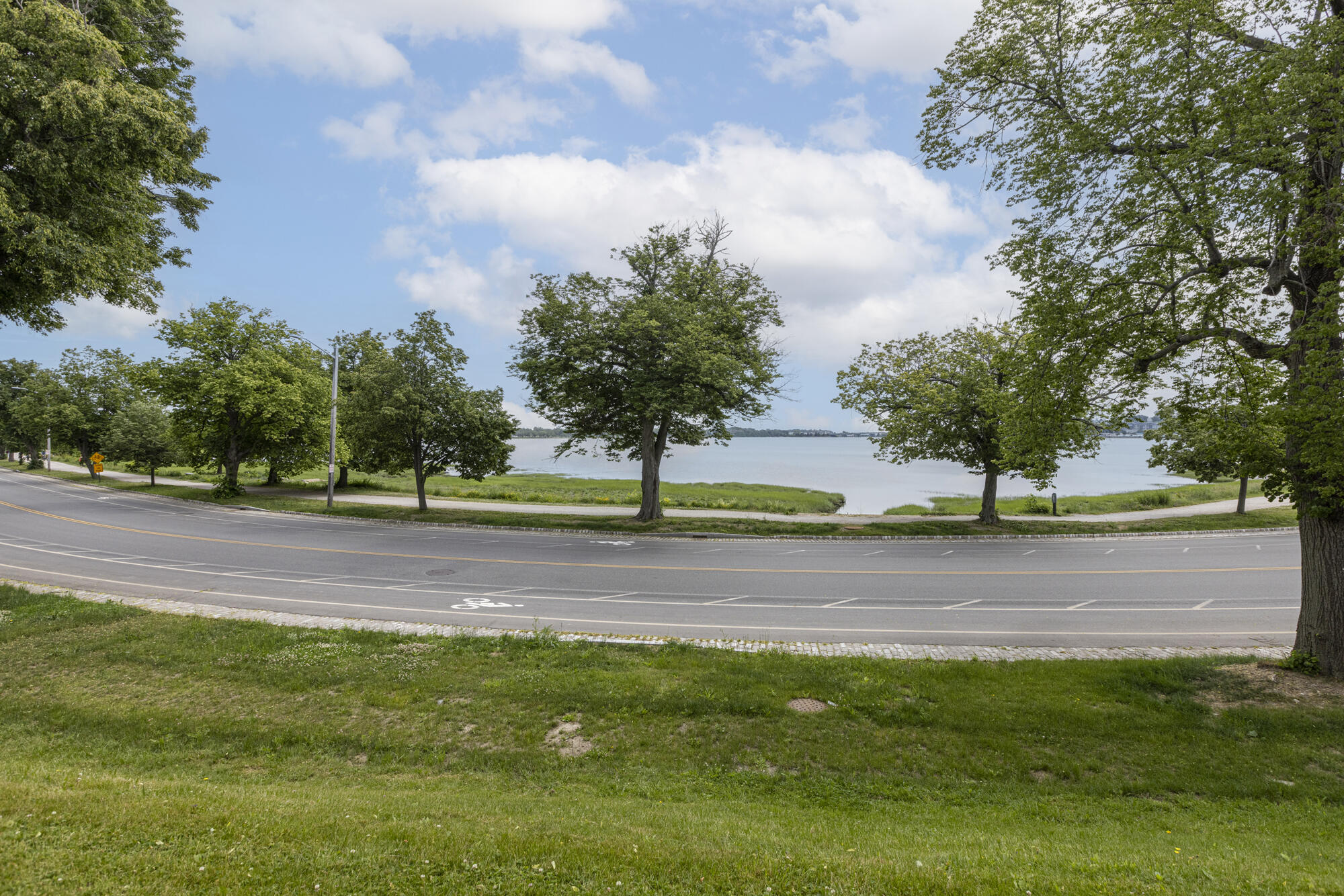 290 Baxter Boulevard, B3