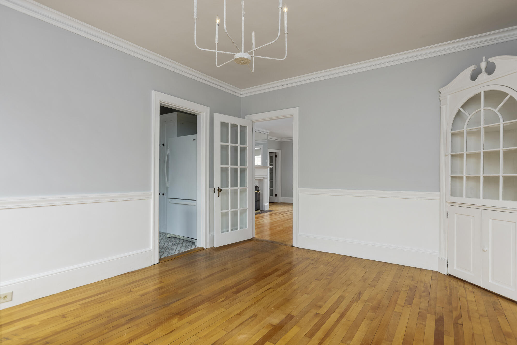 290 Baxter Boulevard, B3