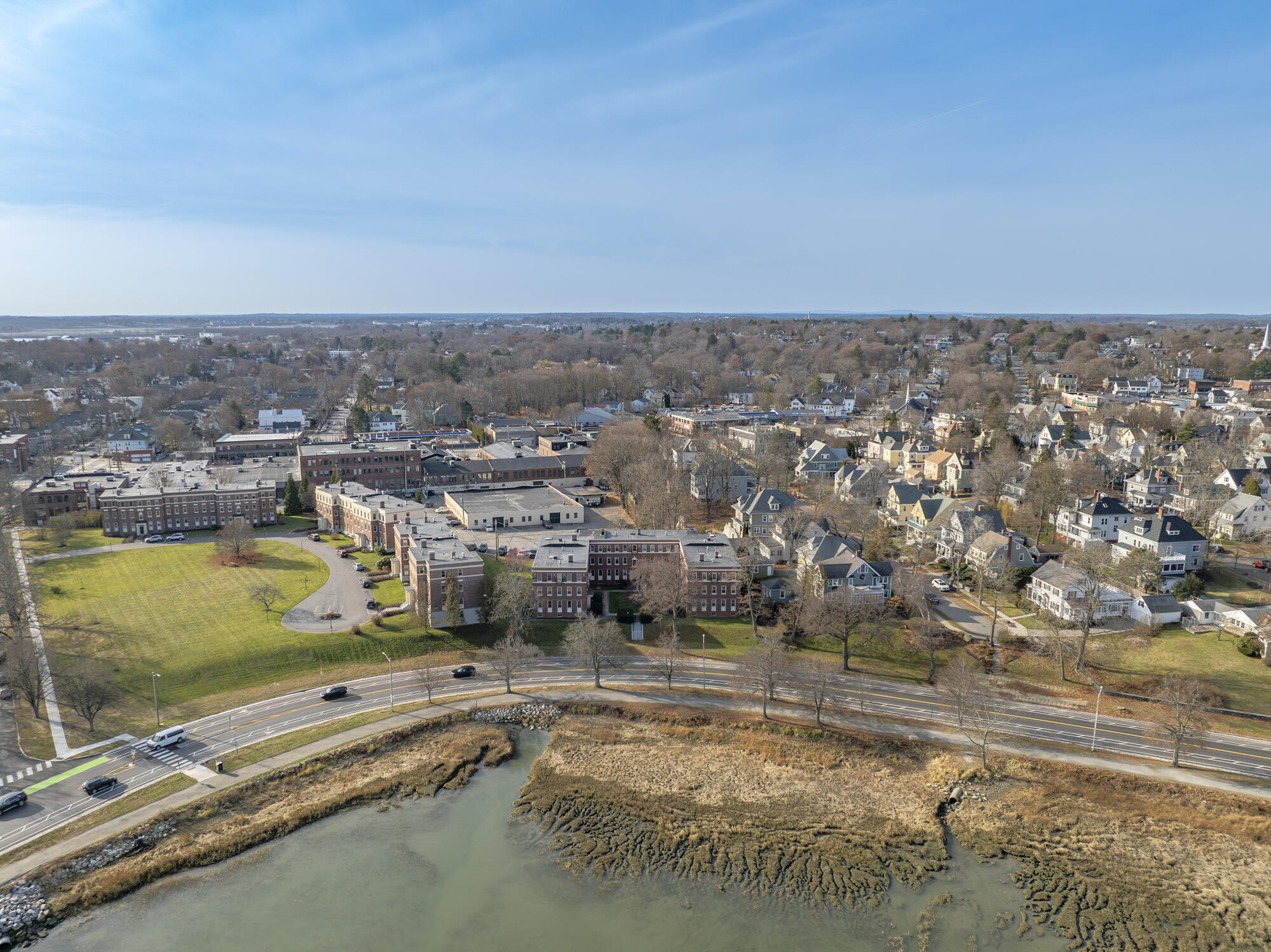 290 Baxter Boulevard, B3