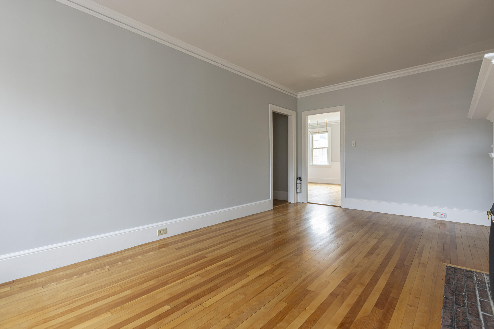 290 Baxter Boulevard, B3