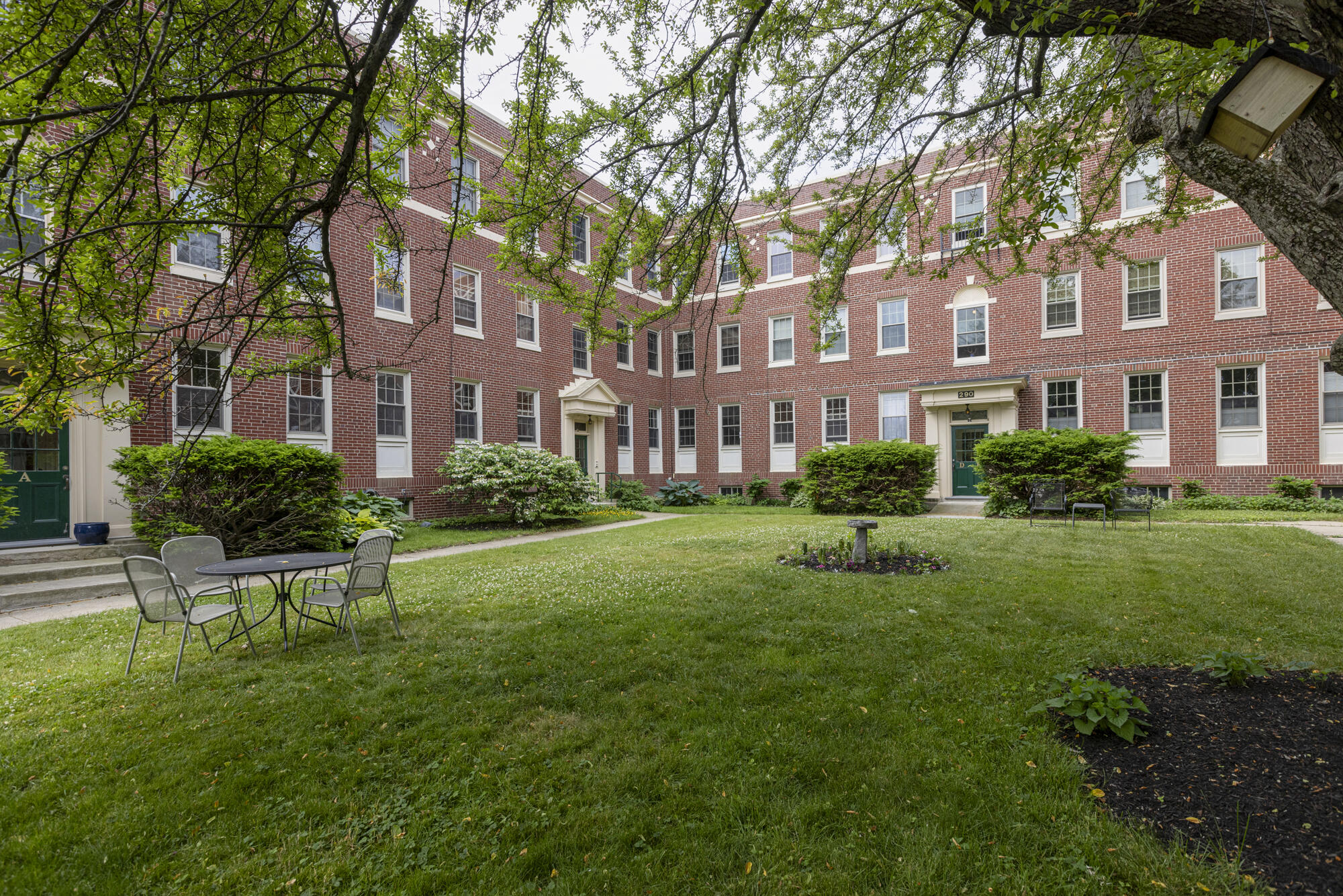 290 Baxter Boulevard, B3