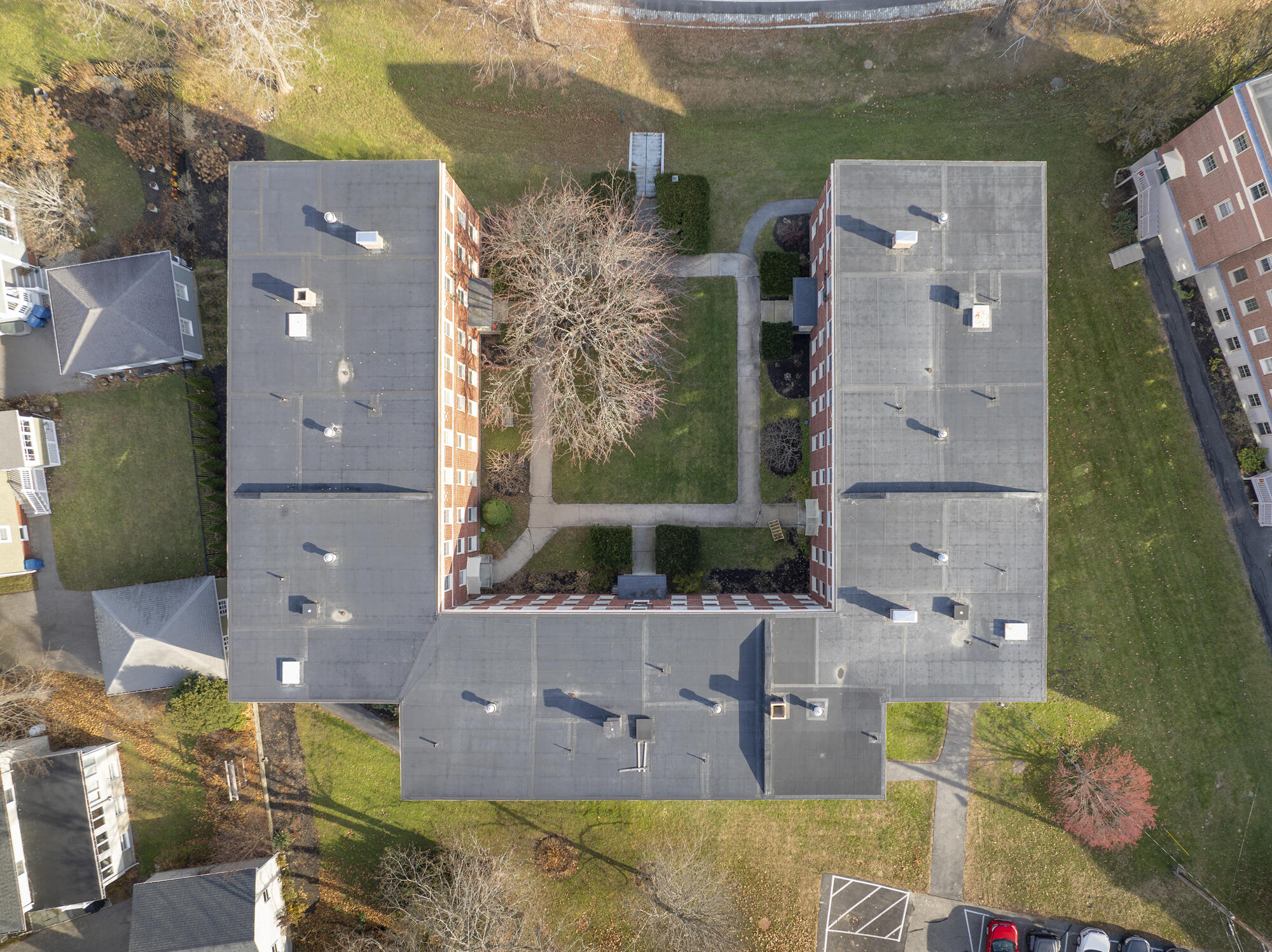 290 Baxter Boulevard, B3