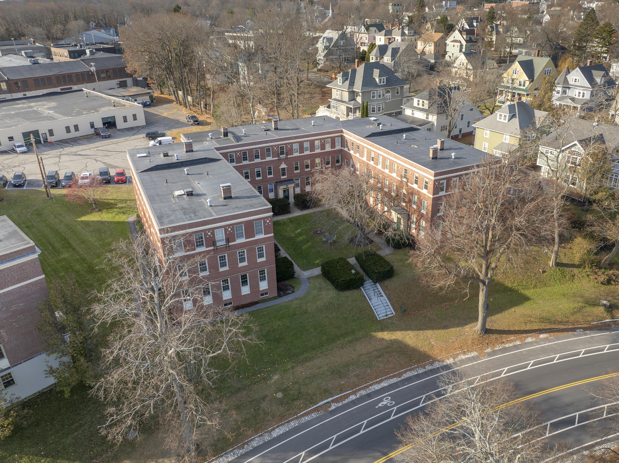 290 Baxter Boulevard, B3