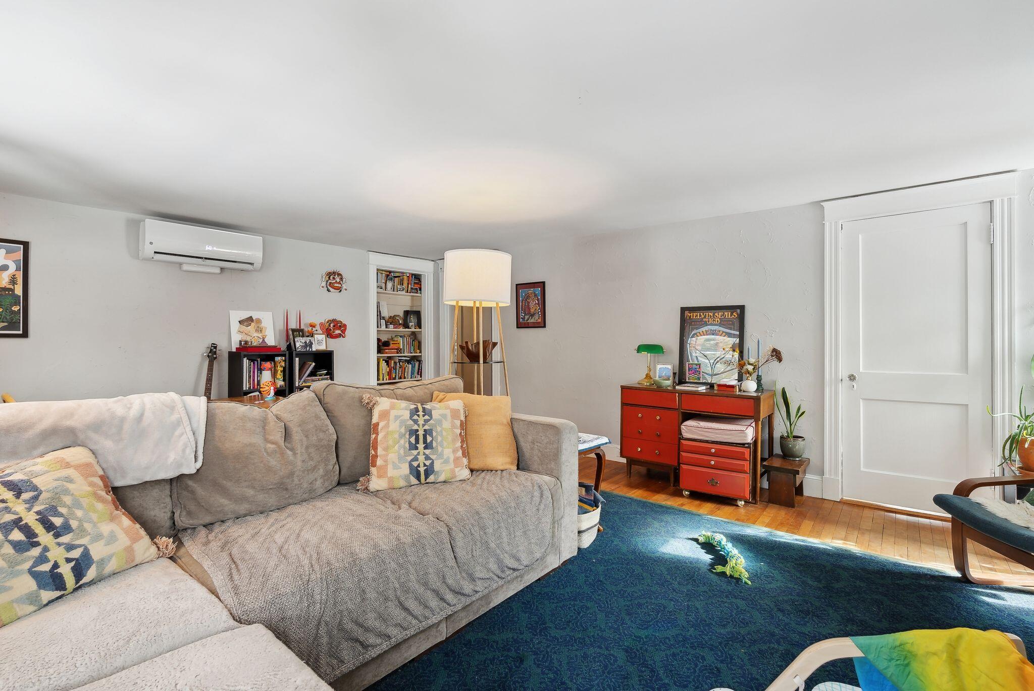4 Concord Circle