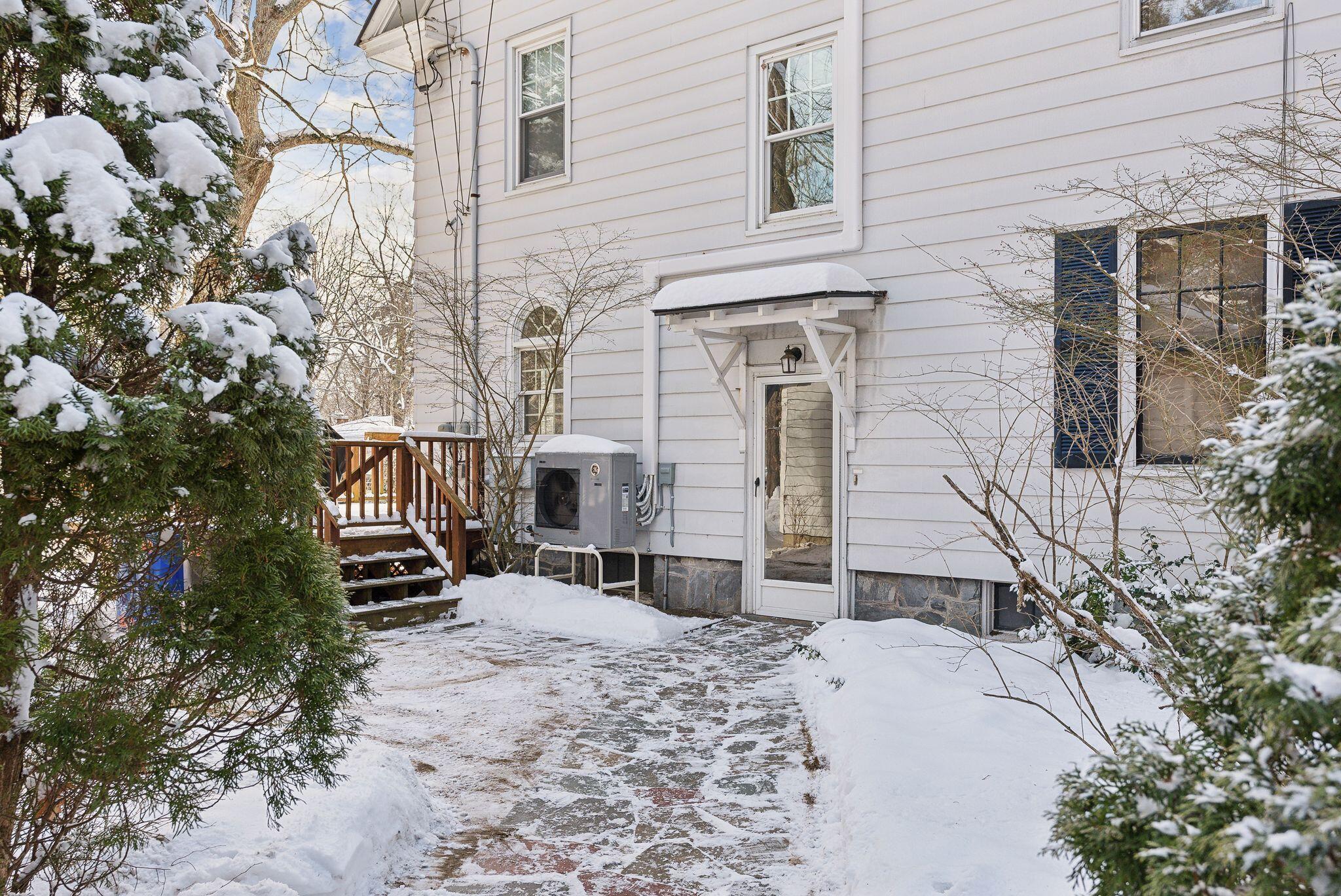 4 Concord Circle