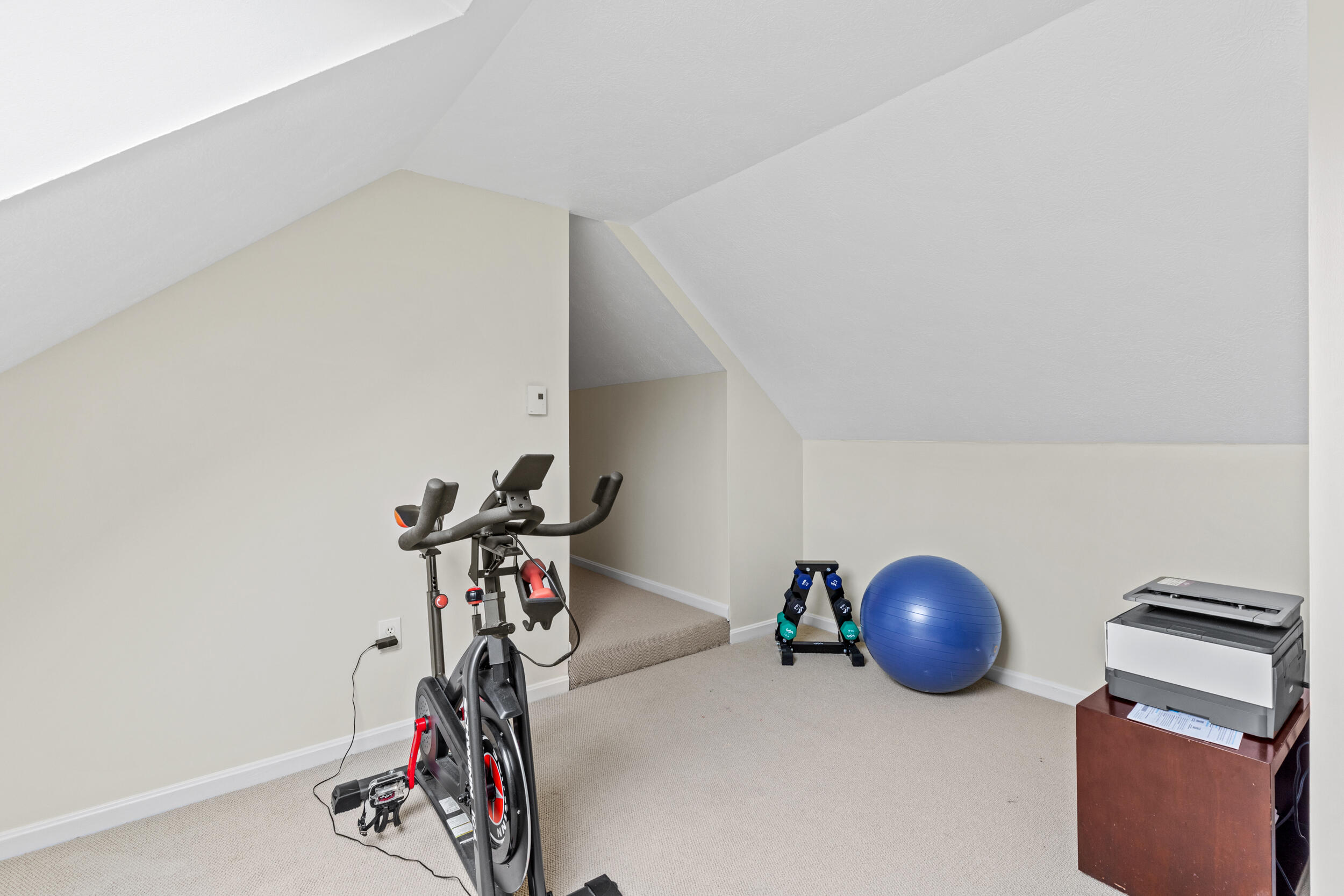 6 Penny Royal Court, 6