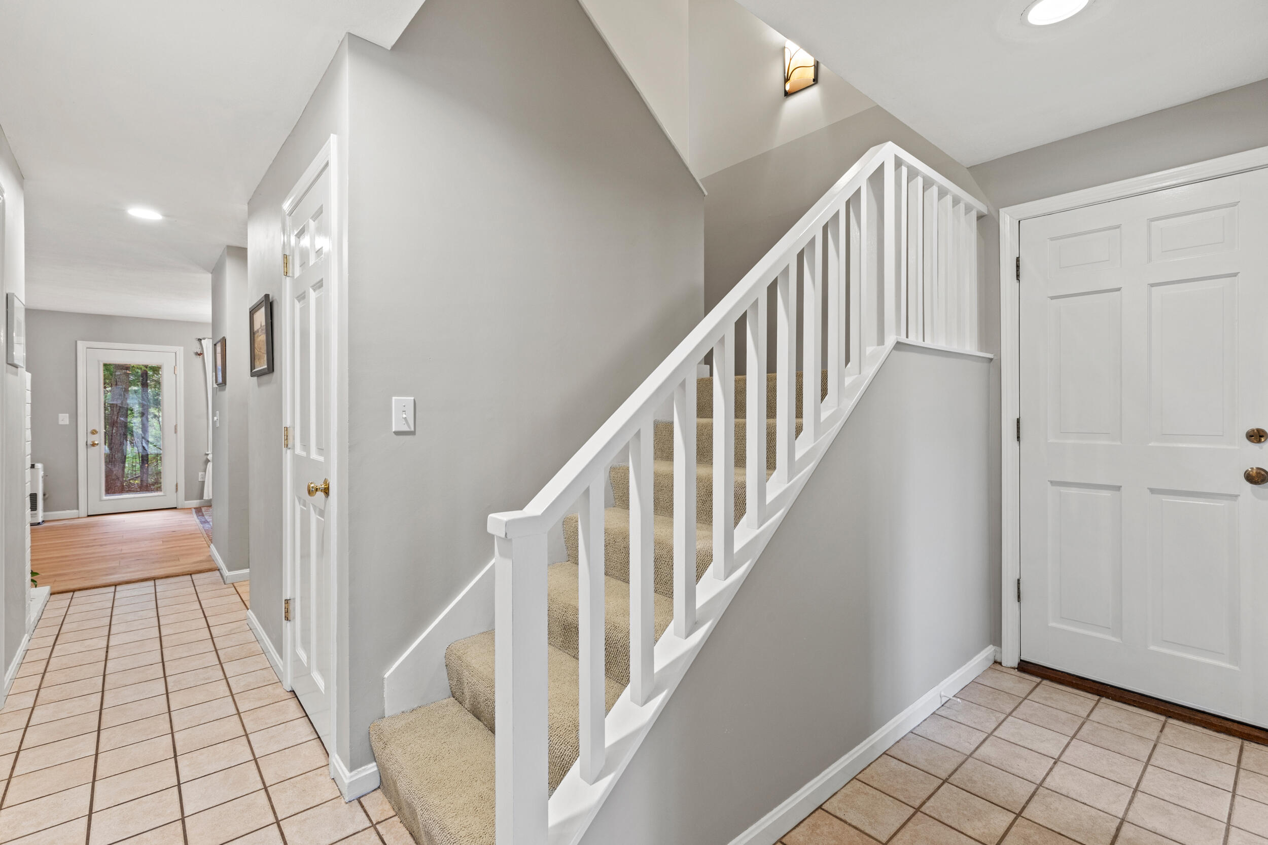 6 Penny Royal Court, 6