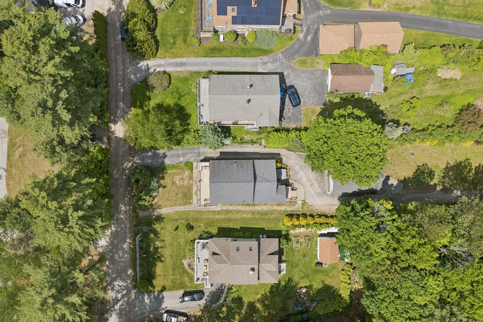27 Lake Avenue