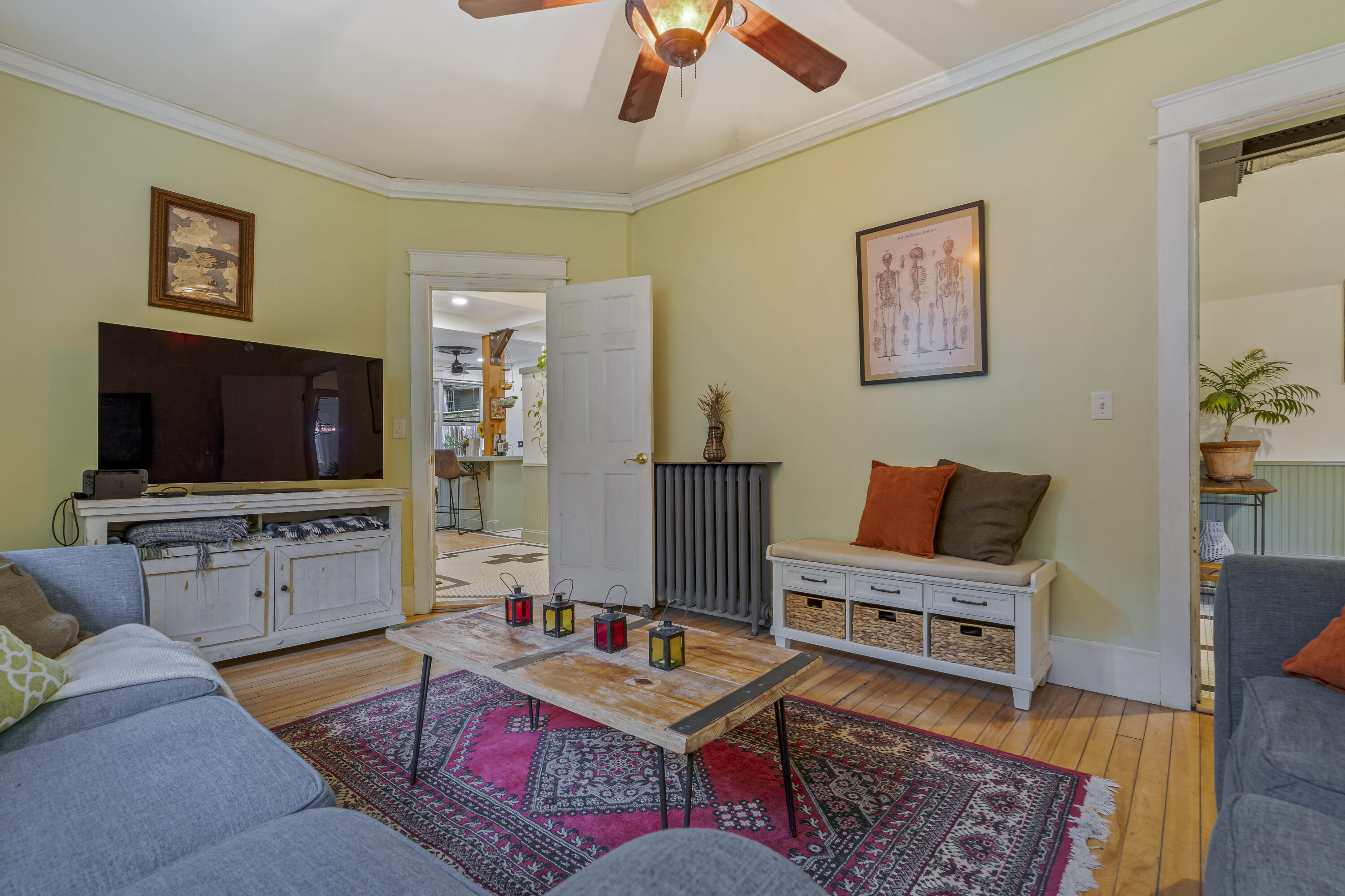 206 Coyle Street, 1